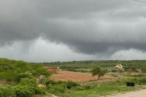 Ceará registra chuvas em 38 cidades após onda de calor