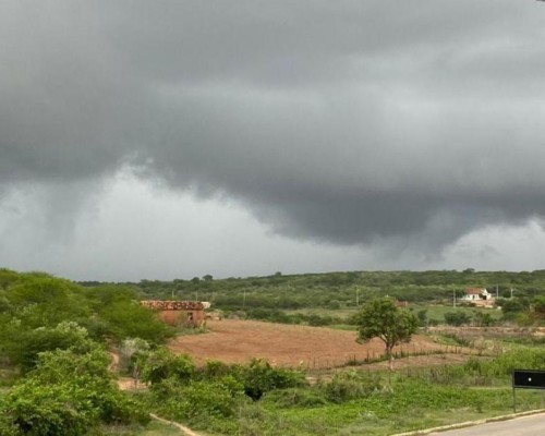 Ceará registra chuvas em 38 cidades após onda de calor